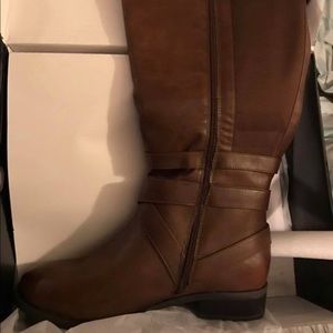 NIB Wide calf boots- Torrid
